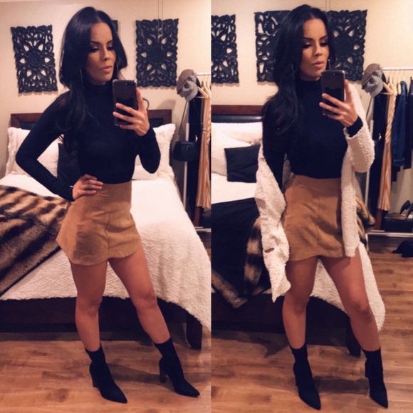 Tan Corduroy Scalloped Skirt - Picture 3 of 3